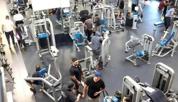 Crunch Fitness - Palmdale - Palmdale