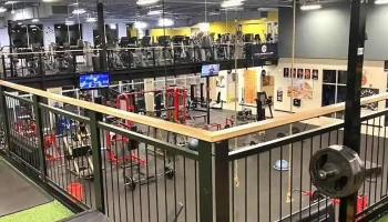 Gold's Gym - Capitol Heights