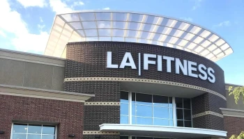 La Fitness - Brooklyn Center