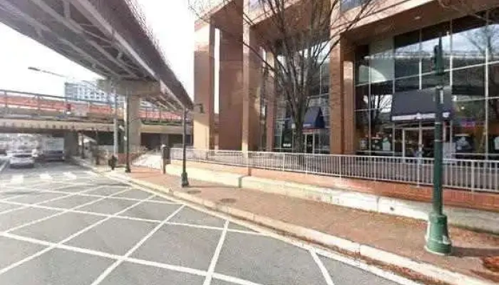 9round Silver Spring Street View 360deg - Silver Spring