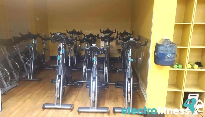 Anytime Fitness -  Exercise Machine - Luling