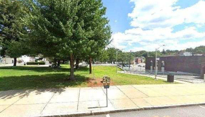 Anytime Fitness -  Street View 360deg - Maynard