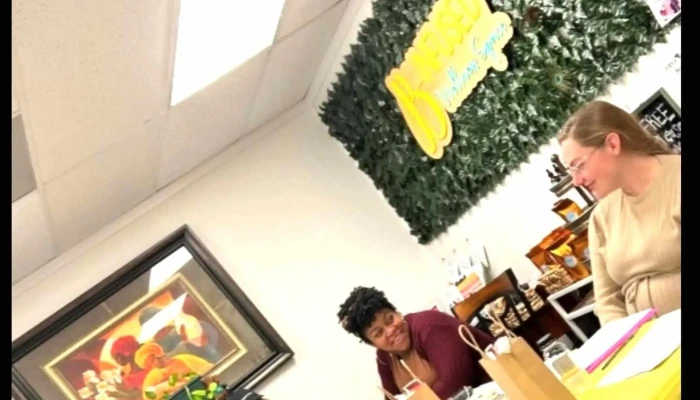 B Infused Wellness Space -  Pregnancy Care Center - Alvin