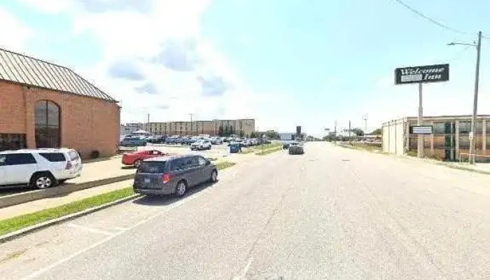 Barbell 828 -  Street View 360deg - Quincy
