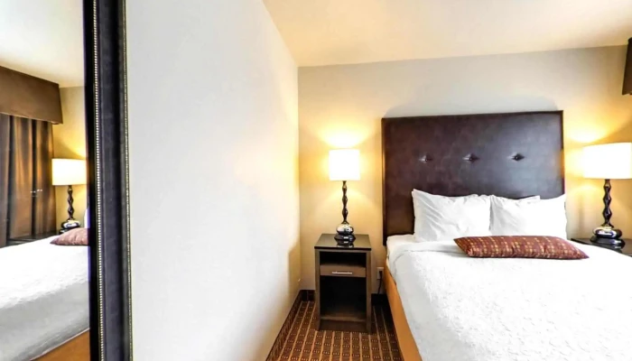 Best Western Plus Yakima Hotel -  Rooms - Yakima
