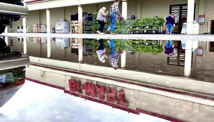 Bi -  Mart Membership Discount Stores Discount Store - Klamath Falls