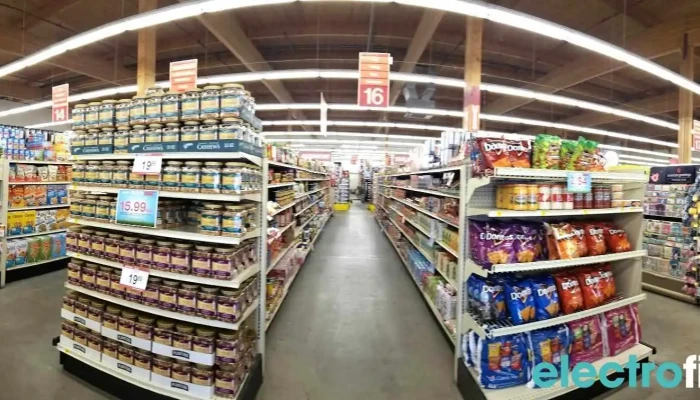 Bi -  Mart Membership Discount Stores Inside - Klamath Falls