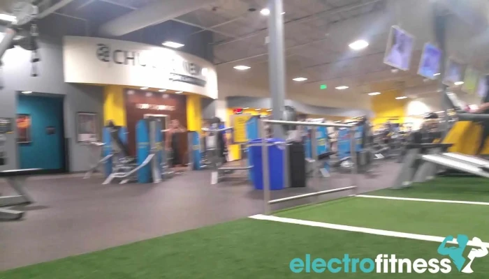 Chuze Fitness -  Videos - Thornton