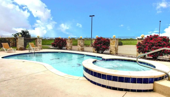 Comfort Inn Suites Amenities - Alvarado