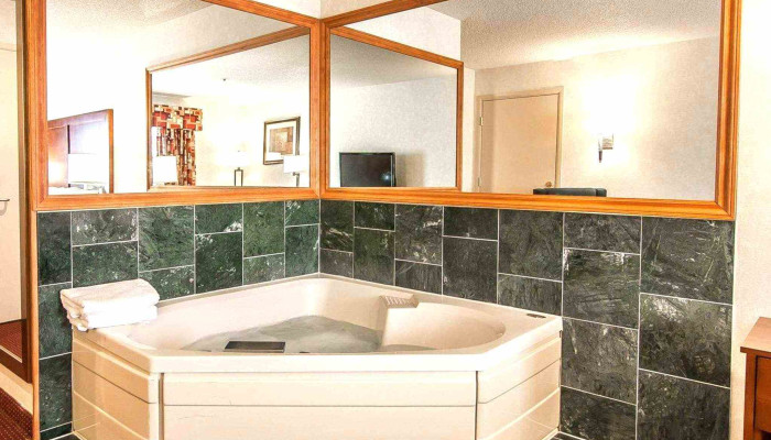 Comfort Inn Suites By Owner - Klamath Falls