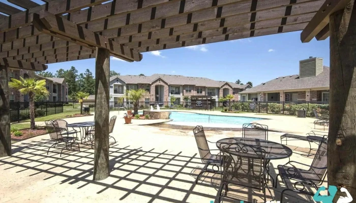 Crown Forest Apartments -  Amenities - Lufkin