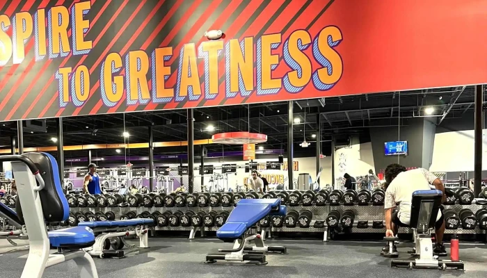 Crunch Fitness -    East Colonial Website - Orlando