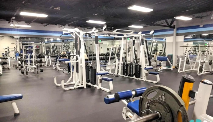 Crunch Fitness -    Meridian All - Meridian