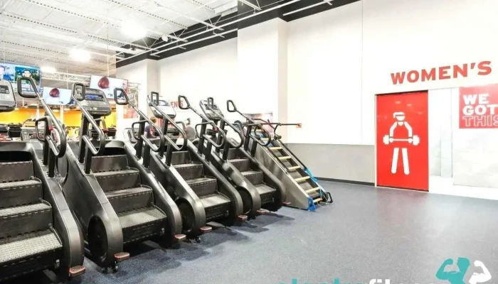 Crunch Fitness -    San Pedro By Owner - San Antonio