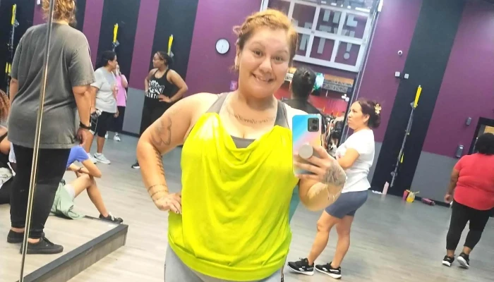 Crunch Fitness -    San Pedro Score - San Antonio