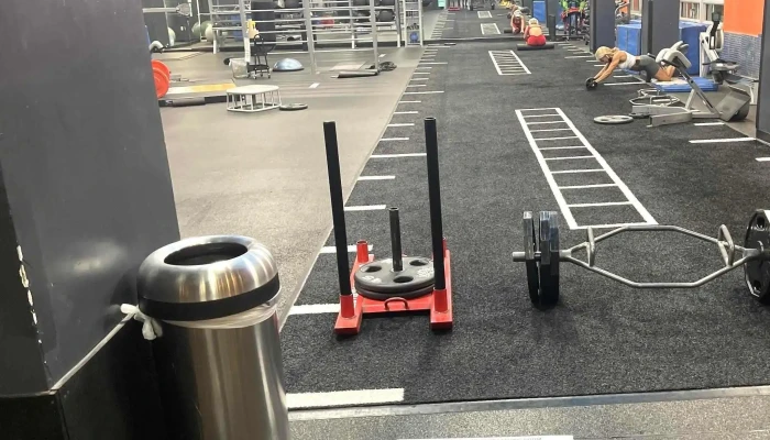 Crunch Fitness -    South Beach Instagram - Miami Beach