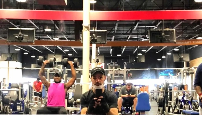 Crunch Fitness -    Taylor Taylor - Taylor