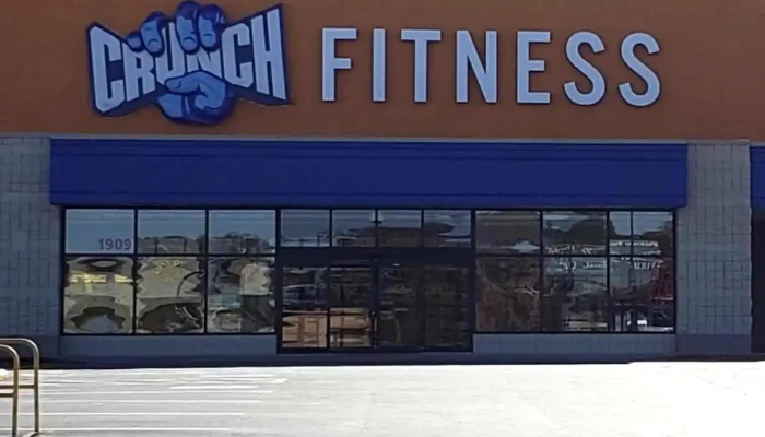 Crunch Fitness -    Tyler All - Tyler