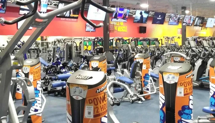 Crunch Fitness -    Tyler Promotion - Tyler