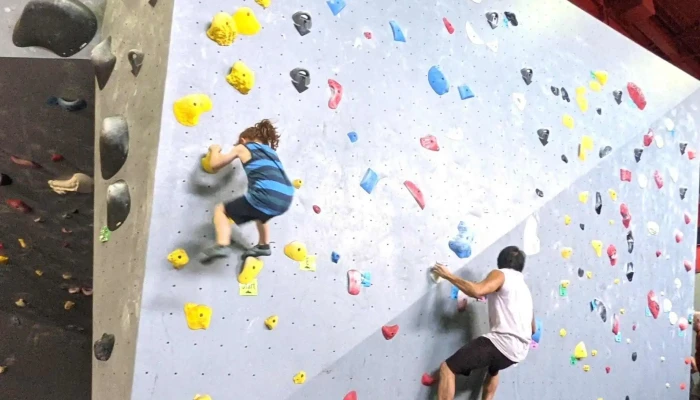 Denver Bouldering Club North -  Videos - Thornton
