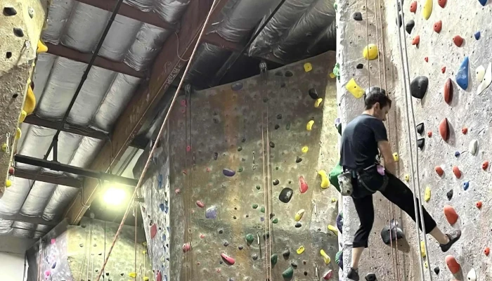 Diablo Rock Gym -  Website - Concord