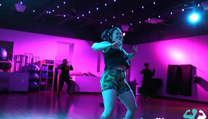 Femme -  All - Hackensack