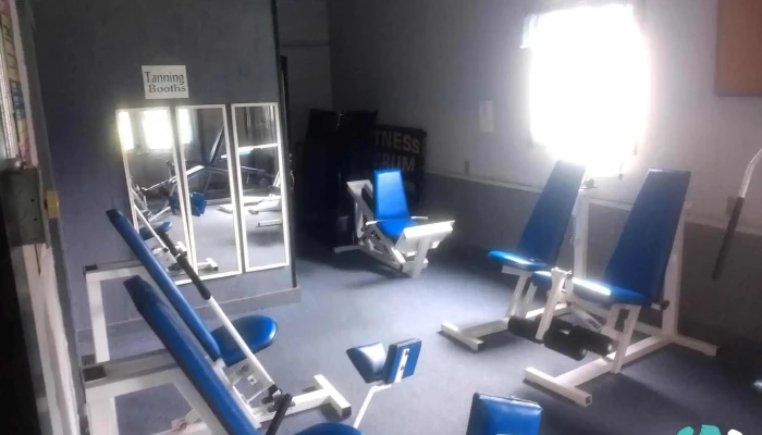 Fitness Forum -  Inside - Anna