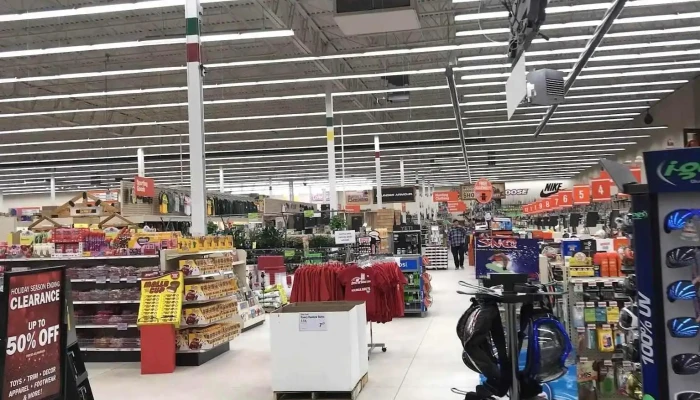 Fleet Farm -  Inside - Antigo