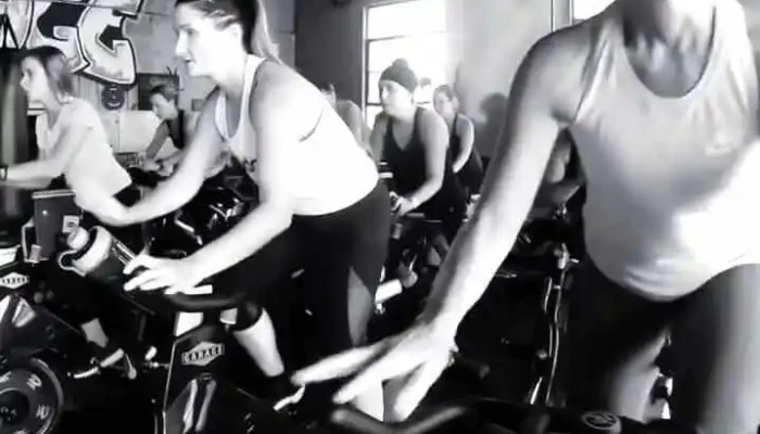 Garage Fitness Studio -  By Owner - Angola