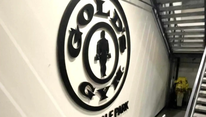 Golds Gym   Riverdale Park Gym - Riverdale