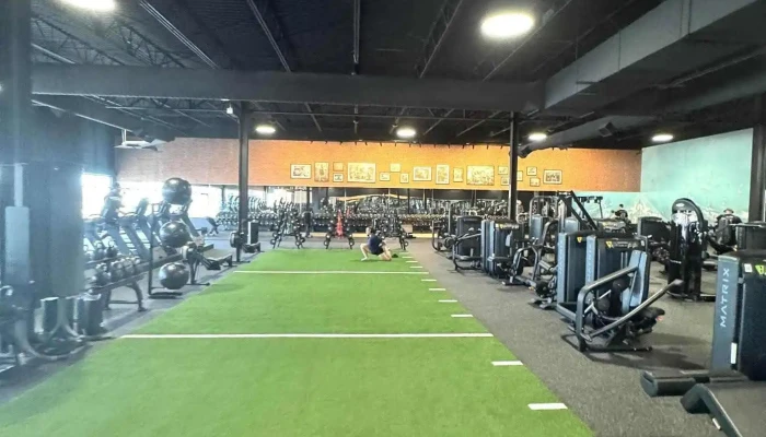 Golds Gym By Owner - Thornton