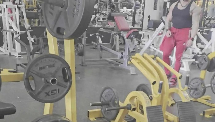 Golds Gym Gym - Crofton