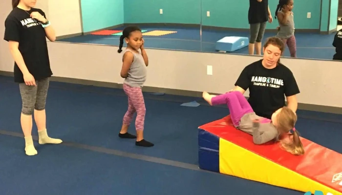 Hangtime Tnt Gymnastics And Cheerleading -  Exercise - Scott