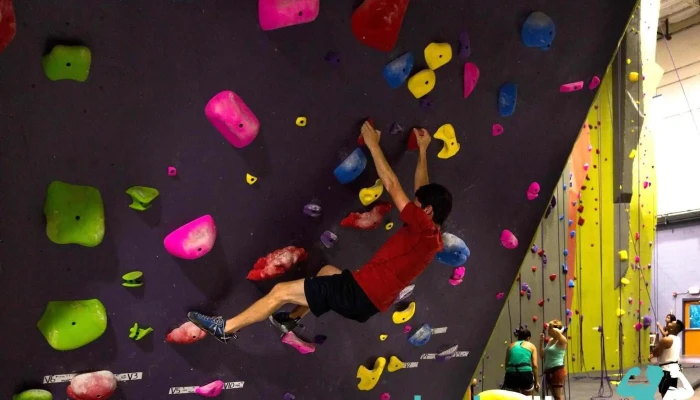 High Exposure Rock Climbing Ninja Warrior Parkour Bouldering - Northvale