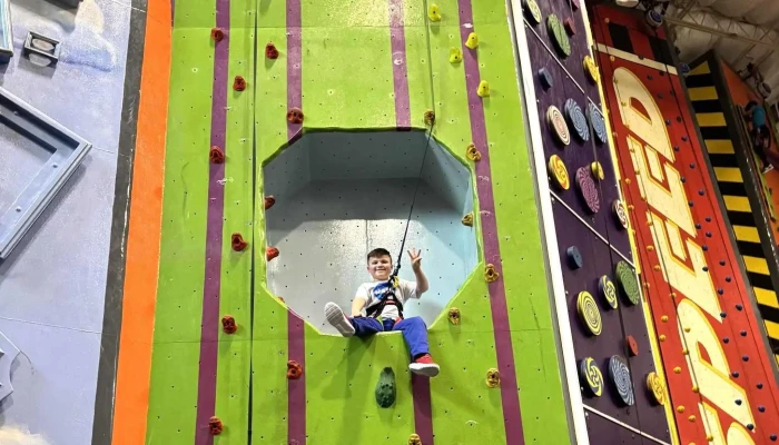 High Exposure Rock Climbing Ninja Warrior Parkour Rock Climbing Gym - Northvale
