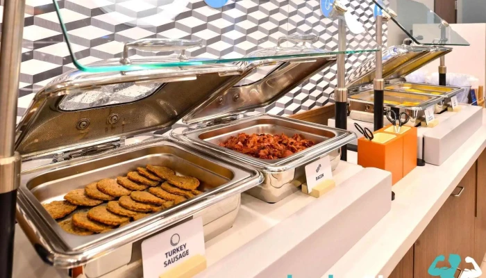 Holiday Inn Express Suites Alva By Ihg Food Drink - Alva