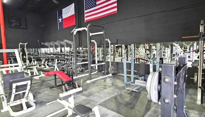 Iron Addiction Gym and Nutrition - Alvin