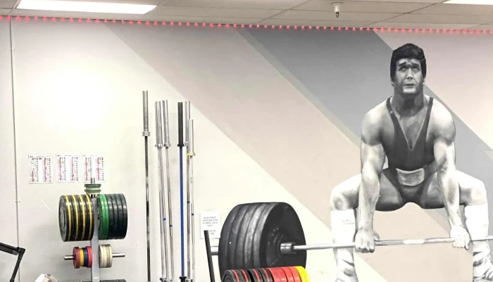 Iron Legacy Barbell -  Website - Garden City