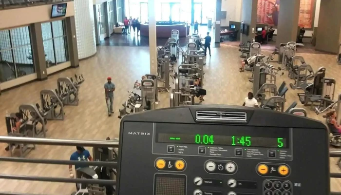 La Fitness -  Exercise Machine - Kennesaw