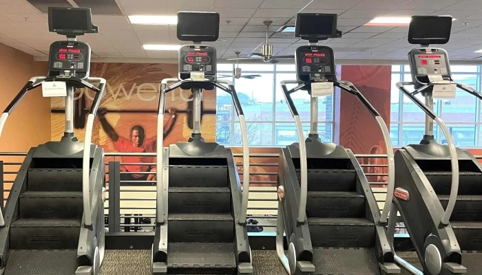 La Fitness -  Location - Cuyahoga Falls