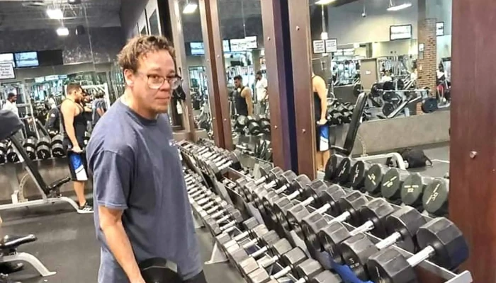 La Fitness -  Photos - Crestwood