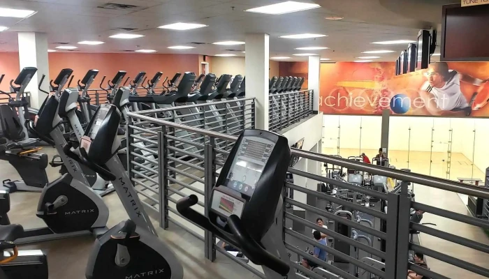 La Fitness - Santa Clarita
