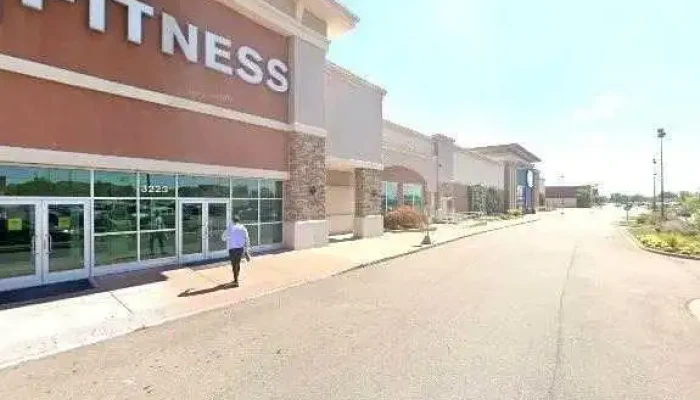 La Fitness -  Street View 360deg - Allen Park