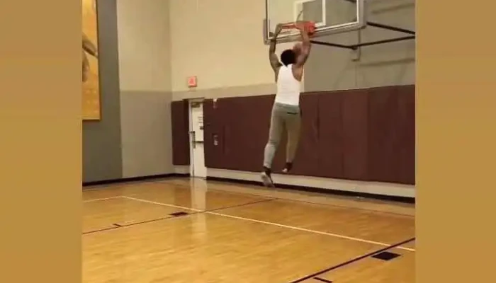 La Fitness -  Videos - Monroeville