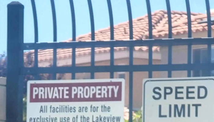 Lakeside Dr Pool And Tennis Courts -  Gym - Victorville