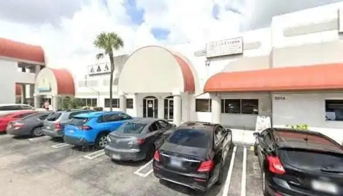 Legendary Fitness Doral -  Street View 360deg - Doral