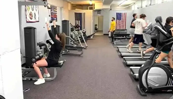 Mo's Gym - Iowa Falls
