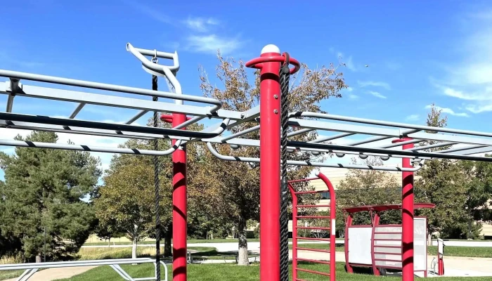 Movestrong Outdoor Gym - Englewood