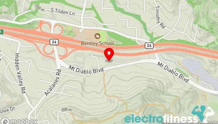 map of Oakwood Athletic Club Athletic club, Basketball court, Fitness center, Gym, Massage spa, Outdoor swimming pool, Personal trainer, Pilates studio, Squash court, Swim club in Lafayette