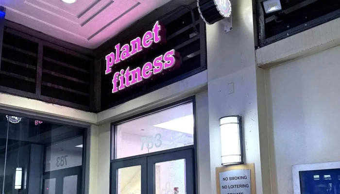 Planet Fitness -  Gym - Washington